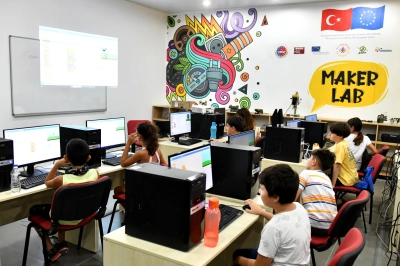 Muratpaşa'da Robotik Kodlama Eğitimi Başlıyor