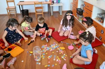 Muratpaşa&rsquo;nın kreşlerinde ilk ders zili &ccedil;aldı
