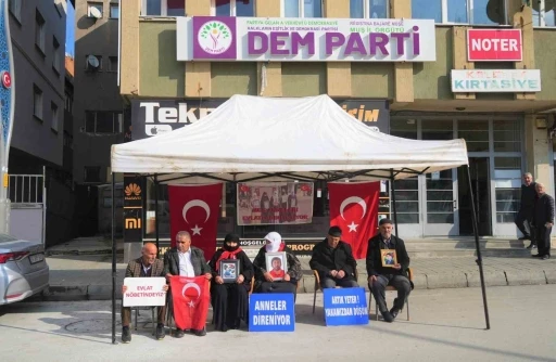 Muş&rsquo;ta ailelerin evlat n&ouml;beti s&uuml;r&uuml;yor
