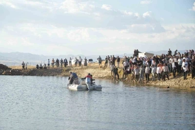 Muş&rsquo;ta g&ouml;lete giren 13 yaşındaki &ccedil;ocuk hayatını kaybetti