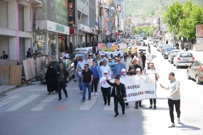 Muş&rsquo;ta &ouml;zel bireyler i&ccedil;in farkındalık y&uuml;r&uuml;y&uuml;ş&uuml; d&uuml;zenlendi
