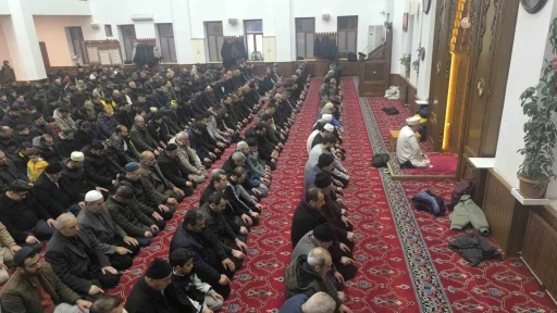 Muş&rsquo;ta Regaib Kandili dualarla idrak edildi
