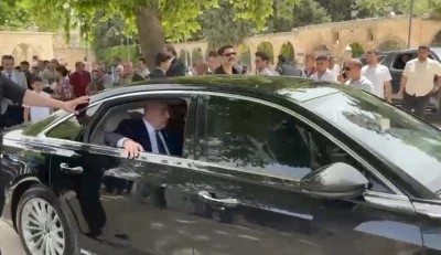 M&uuml;savat Dervişoğlu&rsquo;ndan tepki &ccedil;eken hareket
