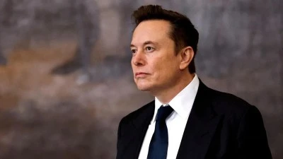 Musk'tan X'te 'yeni parti kurma' anketi