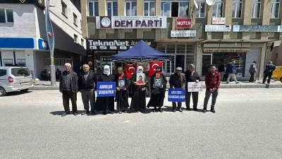 Muşlu anneler evlat n&ouml;betine devam ediyor
