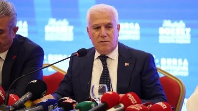 Mustafa Bozbey'den AK Parti'ye ge&ccedil;eceğine y&ouml;nelik iddialara yanıt