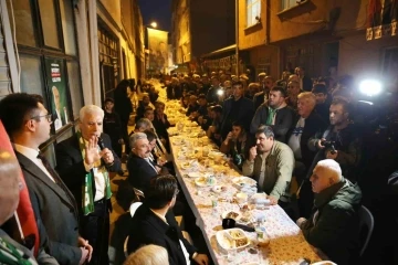 Mustafa Bozbey: &ldquo;Kentsel d&ouml;n&uuml;ş&uuml;m s&ouml;zc&uuml;ğ&uuml;ne hakaret ediyorlar&rdquo;