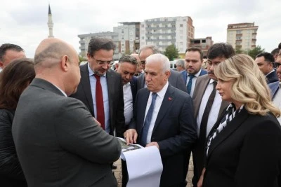 Mustafa Bozbey: Orhangazi'ye modern bir meydan ve terminal kazandırıyoruz
