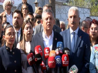 Mustafa Bozbey, ziyaretinin ardından &Ouml;zg&uuml;r &Ouml;zel'den &ccedil;arpıcı a&ccedil;ıklamalar
