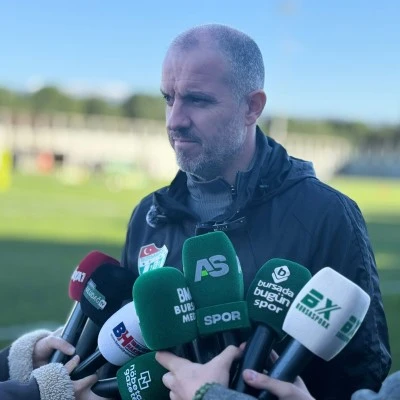 Mustafa Er "Bursaspor'da oynamanın bir bedeli var"