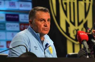 Mustafa Kaplan: "Ankarag&uuml;c&uuml; b&uuml;y&uuml;k bir camia d&uuml;şt&uuml;ğ&uuml; yerden kalkabilir"
