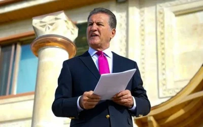 Mustafa Sarıg&uuml;l, Yeni Parti'den istifa etti
