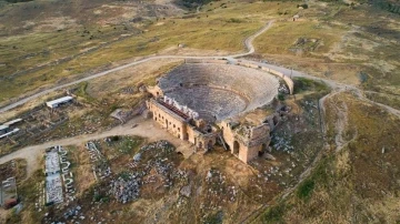 M&uuml;ze ve &ouml;ren yerleri yaklaşık 4 milyon kişiyi ağırladı