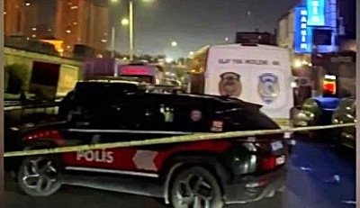 M&uuml;zikholde silahlı &ccedil;atışma: 1&rsquo;i polis 2 kişi hayatını kaybetti 