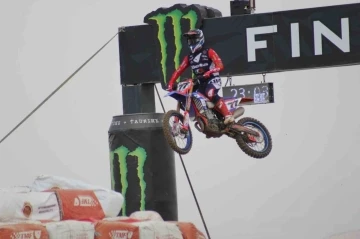 MXGP&rsquo;de olumsuz hava koşullarından dolayı iki kategorideki sıralama yarışları iptal edildi
