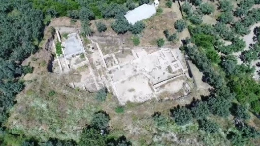 Bursa Ilıpınar H&ouml;y&uuml;ğ&uuml; ve Myrleia Antik Kenti &ccedil;alışmaları hakkında a&ccedil;ıklama