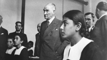 Bursa &Ccedil;EK: TEVHİD-İ TEDRİSAT&rsquo;TAN CUMHURİYET&rsquo;İN 100. YILINA &ldquo;Hayatta en hakiki m&uuml;rşit ilimdir.&rdquo;