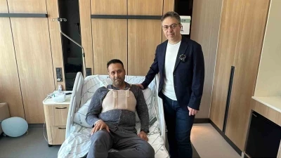 Nadir g&ouml;r&uuml;len hastalıktan başarılı operasyonla kurtuldu
