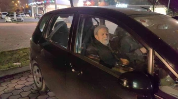 Nafaka i&ccedil;in cezaevine giren 81 yaşındaki Z&uuml;lf&uuml; Dede konuştu:
