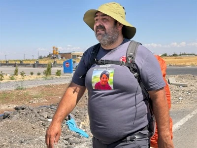 Narin G&uuml;ran'ın babası Ankara'ya y&uuml;r&uuml;y&uuml;ş başlattı