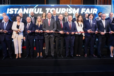 Narin:  &ldquo;T&uuml;rkiye, turizmde başarı hikayesi yazan bir &uuml;lkedir&rdquo;