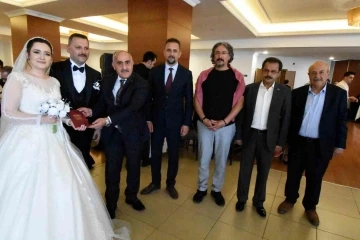 Narmanlıoğlu-Talayman Ailelerinin mutlu g&uuml;n&uuml;
