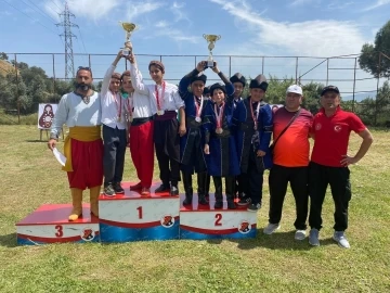 Nazilli&rsquo;de Geleneksel T&uuml;rk Ok&ccedil;uluğu m&uuml;sabakaları tamamlandı
