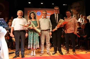 Nazilli&rsquo;de Yeşil&ccedil;am Film M&uuml;zikleri Konseri kulakların pasını sildi
