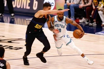 NBA Batı Konferansı&rsquo;nda Timberwolves, Doğu Konferansı&rsquo;nda Pacers finale y&uuml;kseldi