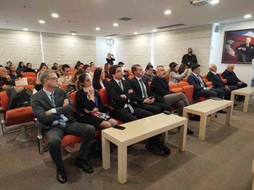 NEET Gen&ccedil;ler İzmir Araştırma Raporu tanıtıldı
