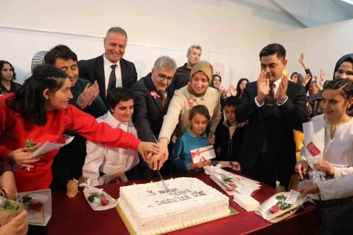 Niğde&rsquo;de engelliler yeteneklerini sergiledi
