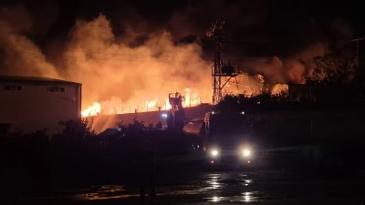 Niğde OSB&rsquo;de plastik ambalaj fabrikasında yangın