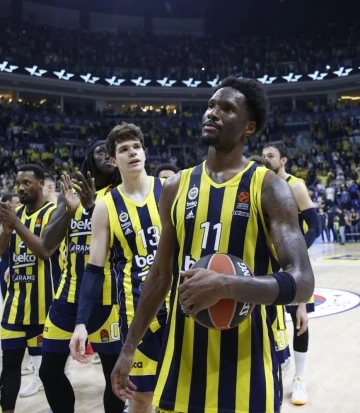 Nigel Hayes-Davis, EuroLeague&rsquo;de sezonun en iyi 5&rsquo;ine se&ccedil;ildi
