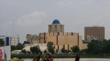 Nijer'deki cunta yeni kabineyi a&ccedil;ıkladı