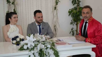 Nikah salonlarında &ldquo;24.04.2024&rdquo; yoğunluğu
