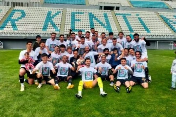 Nil&uuml;fer Belediye 3. Lig'e Y&uuml;kseldi!