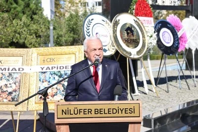 Nil&uuml;fer Belediye Başkanı Şadi &Ouml;zdemir: Cumhuriyet &ouml;zg&uuml;rl&uuml;ğ&uuml;n&uuml; savunanların sesidir