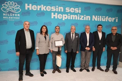 Nil&uuml;fer Belediye Başkanı Şadi &Ouml;zdemir&rsquo;den cesur personele tebrik