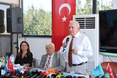 Nil&uuml;fer Belediye Başkanı Şadi &Ouml;zdemir: İl&ccedil;emiz sanayi, konut ve &ccedil;evre baskısı altında