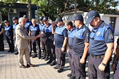 Nil&uuml;fer Belediye Başkanı Şadi &Ouml;zdemir: Zabıta teşkilatımız b&uuml;y&uuml;k bir fedakarlıkla &ccedil;alışıyor