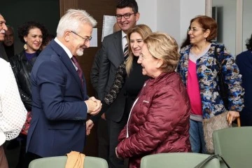 Nil&uuml;fer Belediye Başkanı Turgay Erdem: &Ouml;ğretmenlerimize minnettarız