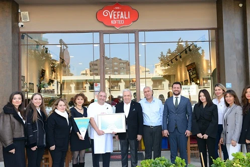 Nil&uuml;fer Belediyesi 23. &Ouml;rnek İşyeri Belgesi'ni verdi