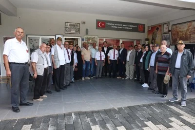 Nil&uuml;fer Belediyesi gazi ve şehit yakınlarının yanında