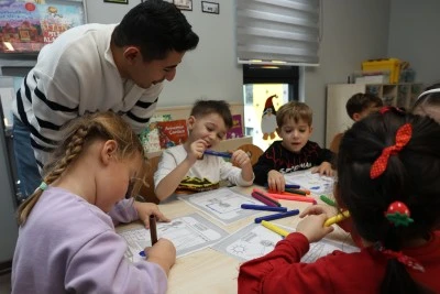Nil&uuml;fer Belediyesi kreşlerinde &ccedil;ağdaş eğitim