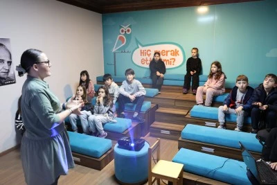 Nil&uuml;fer Belediyesi'nde &ccedil;ocuklar "Sorumluluk" kavramını felsefe ile keşfetti