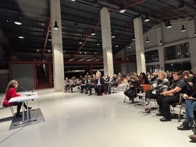 Nil&uuml;fer Belediyesi'nden 'Feminist Etik Bakışla Distopyalarda Kadın' s&ouml;yleşisi 