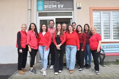 Nil&uuml;fer Belediyesi&rsquo;nden otizm farkındalığına &lsquo;Kırmızı&rsquo; destek