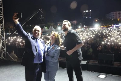 Nil&uuml;fer Belediyesi'nin d&uuml;zenlediği Karadeniz Festivali'nde renkli g&ouml;r&uuml;nt&uuml;ler