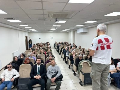 Nil&uuml;fer Belediyesi personeline &ldquo;Temel Afet Bilinci&rdquo; eğitimi