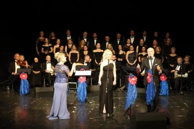 Nil&uuml;fer Belediyesi T&uuml;rk Sanat M&uuml;ziği Korosu&rsquo;ndan unutulmaz konser